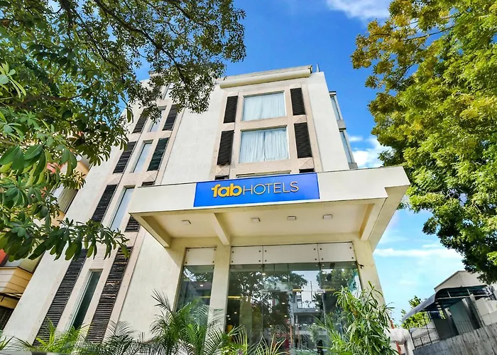 Fabhotel Prime Sage