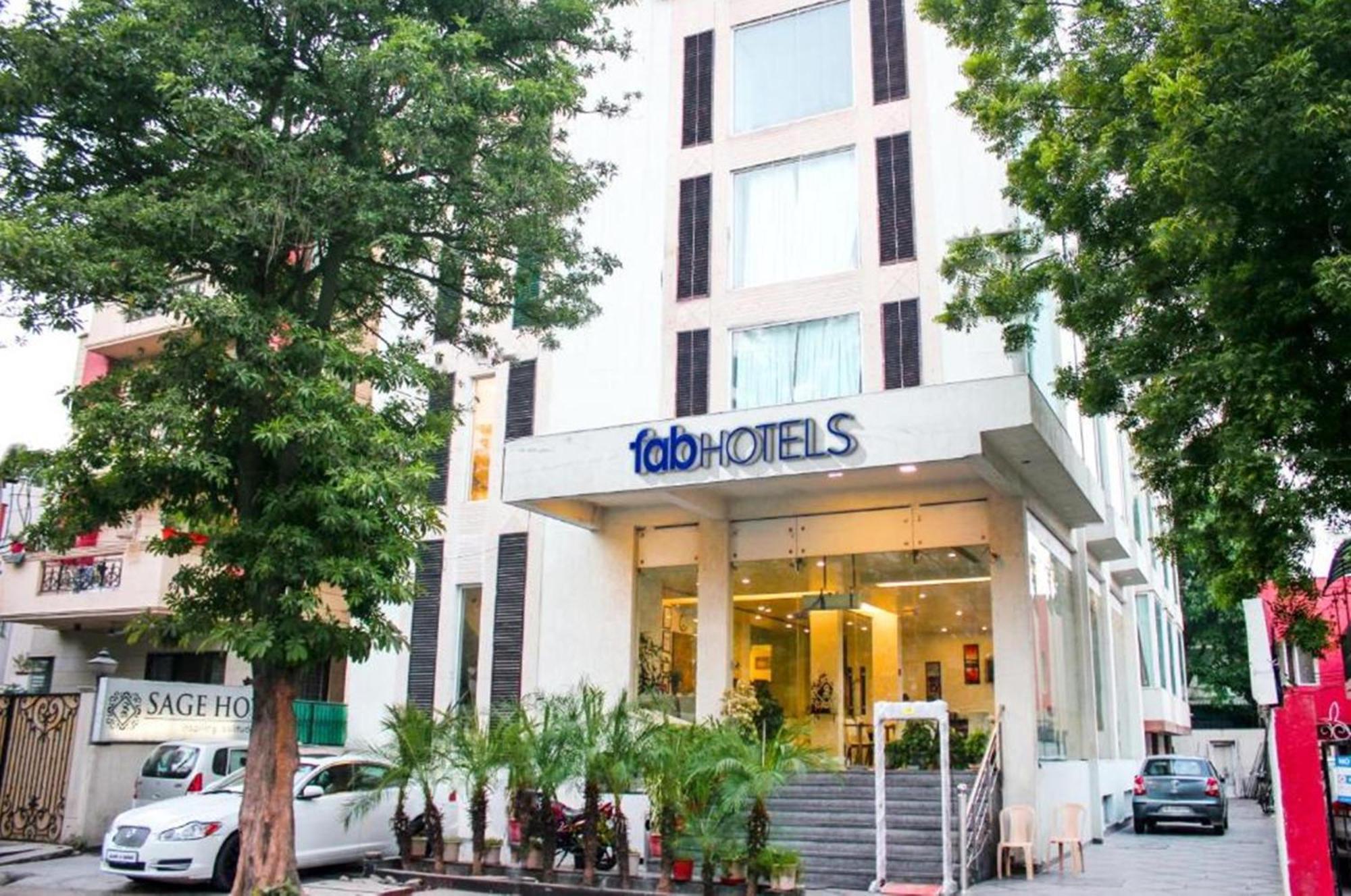 होटल Fabhotel Prime Sage 3*