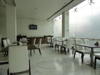होटल Fabhotel Prime Sage